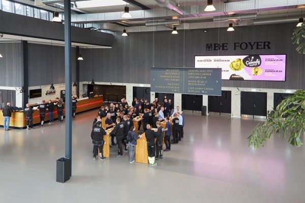 be-foyeren-tinghallen-viborg526472E6-C247-F0FD-0F8F-9D199568DC37.jpg